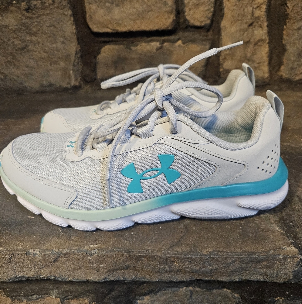Under Armour Women's Teal And Gray Running Shoes